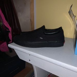 Woman 9.5 all black vans